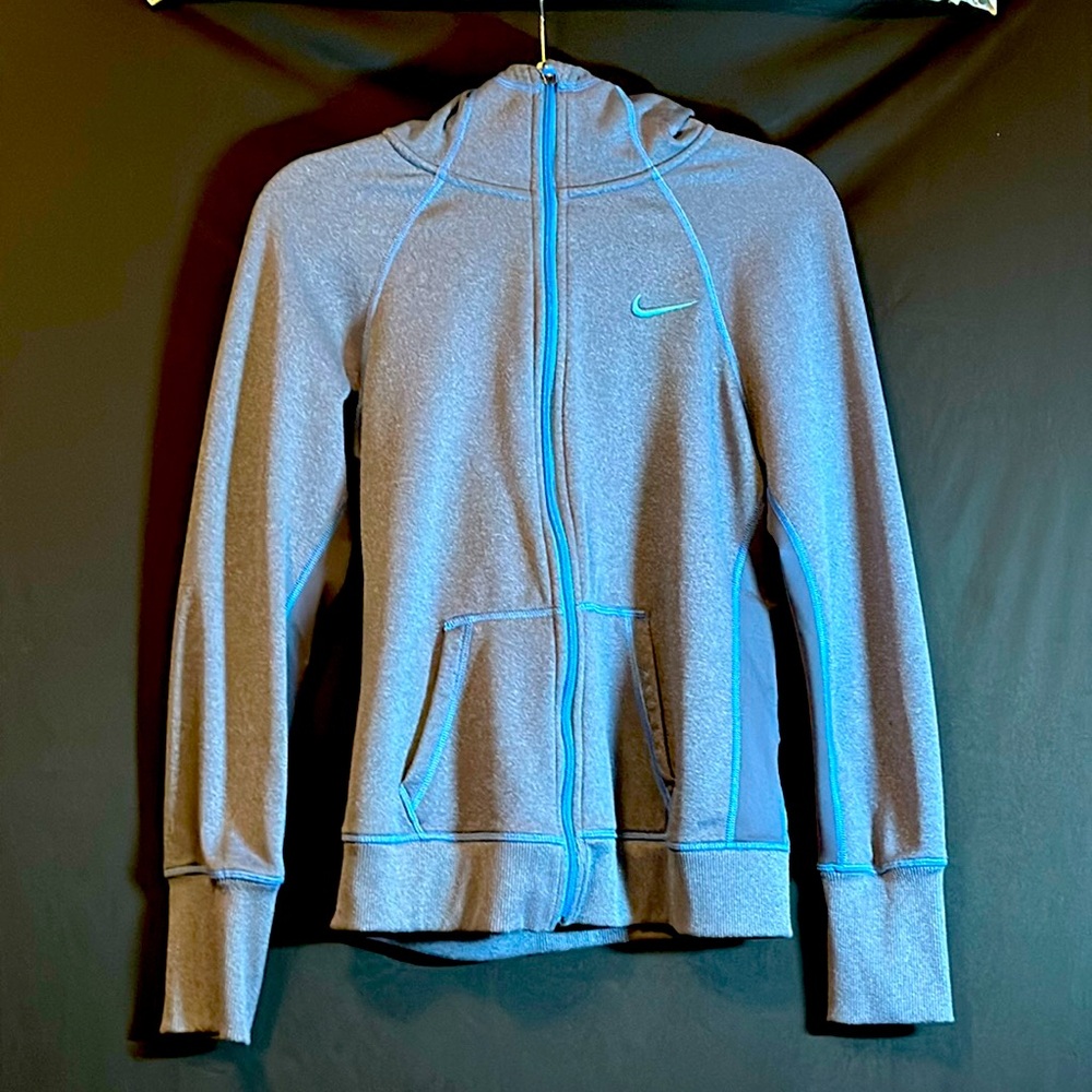 Nike women’s medium dry-fit blue activewear hoodie jacket
